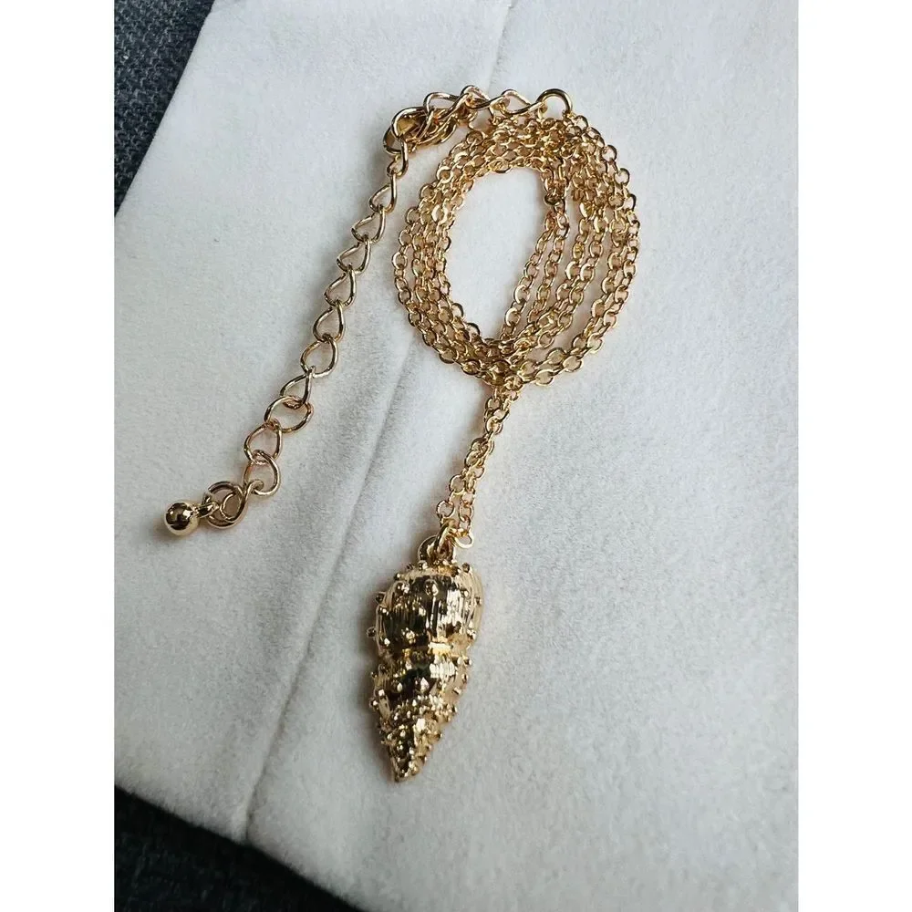 Shell necklace - Picture 3 of 4